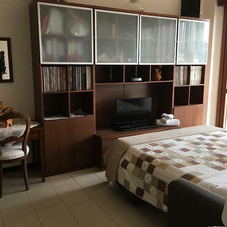 Suite Carpiano Melegnano Bagian luar foto